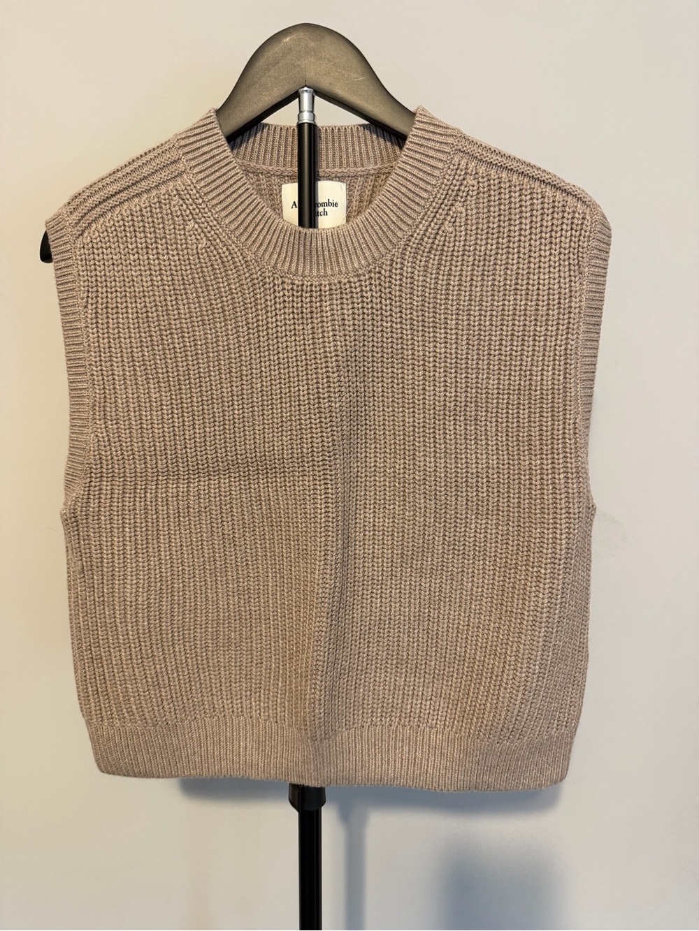 Women’s Sleeveless Knit Sweater Vest in Taupe